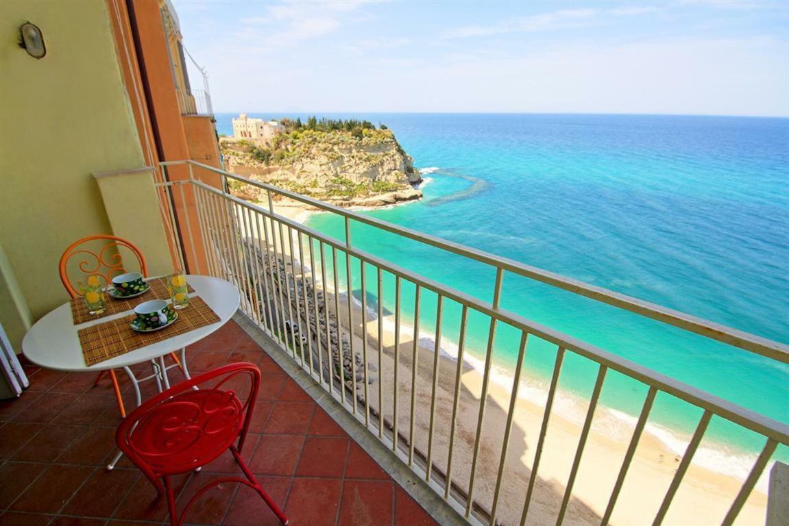 Isola Bella Sea-View Apartment Tropea Zewnętrze zdjęcie